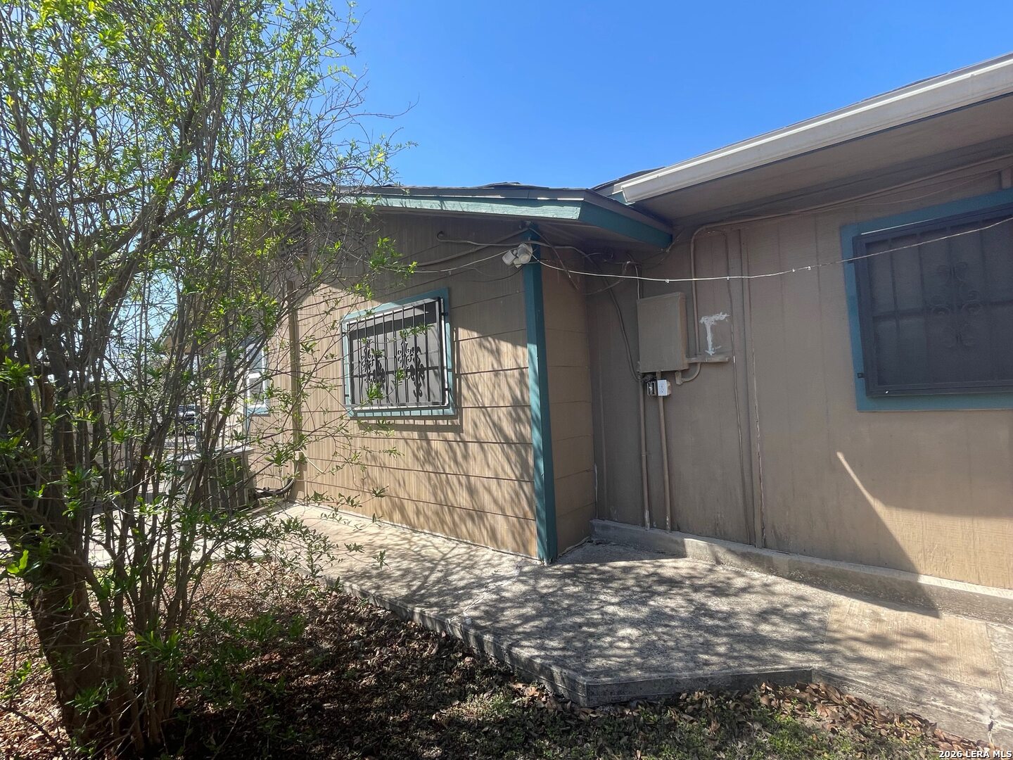 main property photo 19