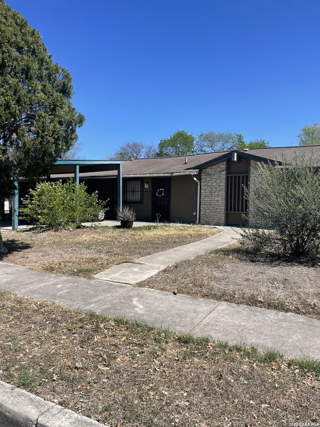 main property photo 27