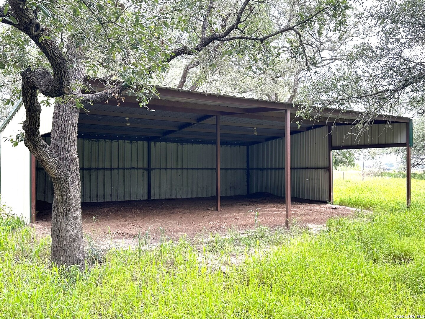 main property photo 21