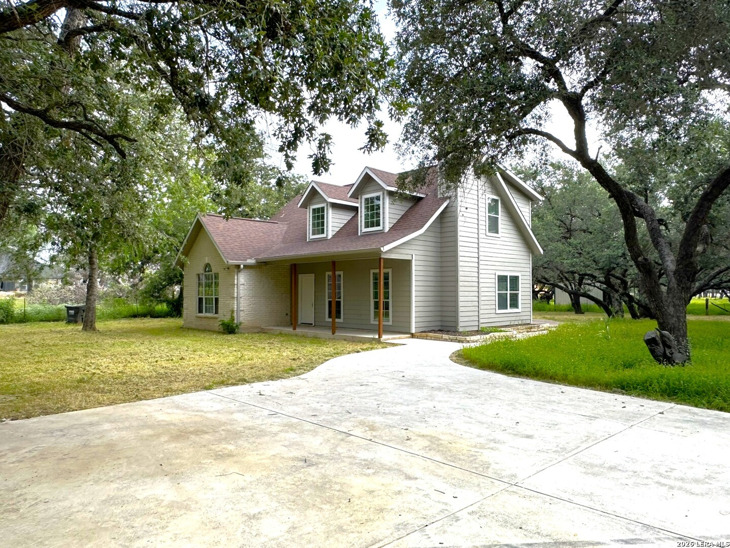 main property photo 23