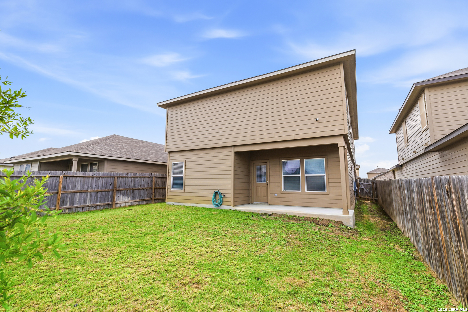 main property photo 34