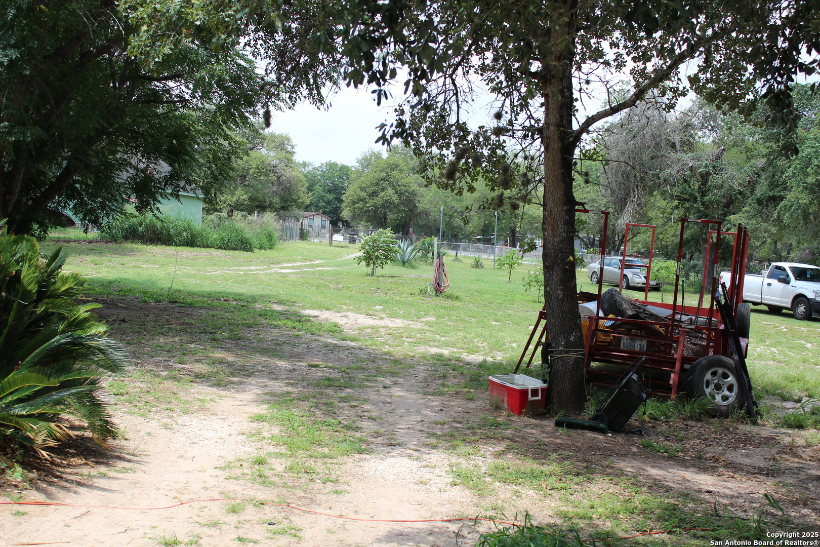 main property photo 14