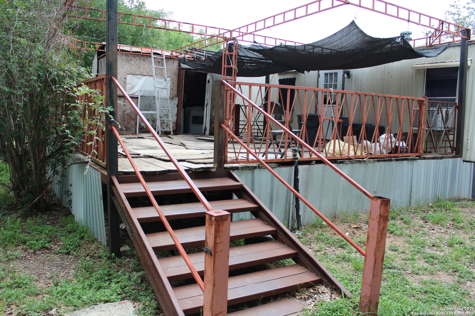 main property photo 2