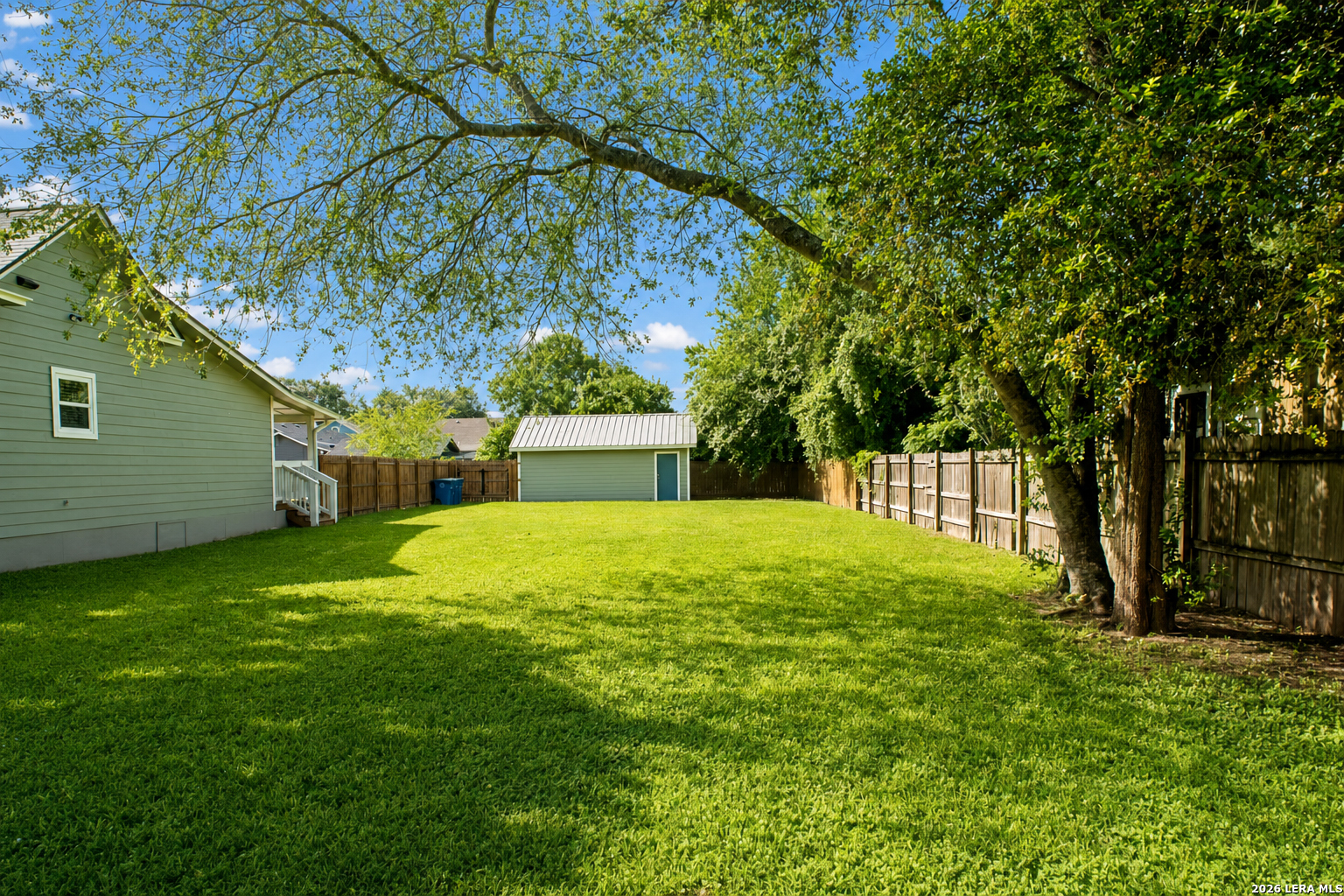 main property photo 30