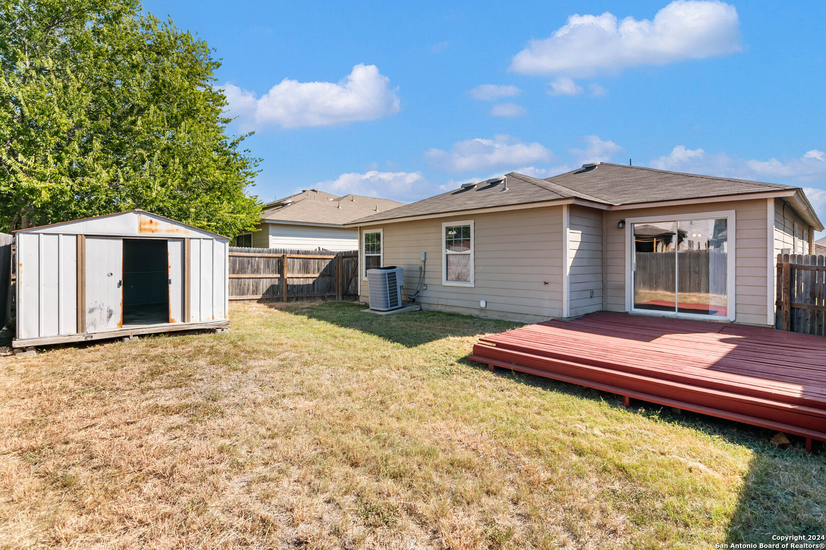 main property photo 14