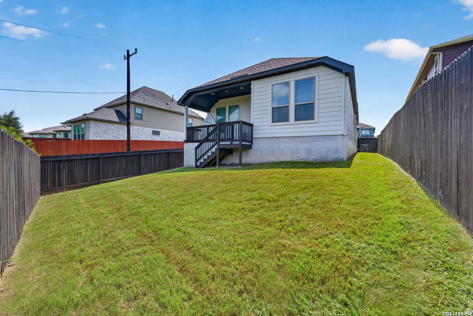main property photo 29