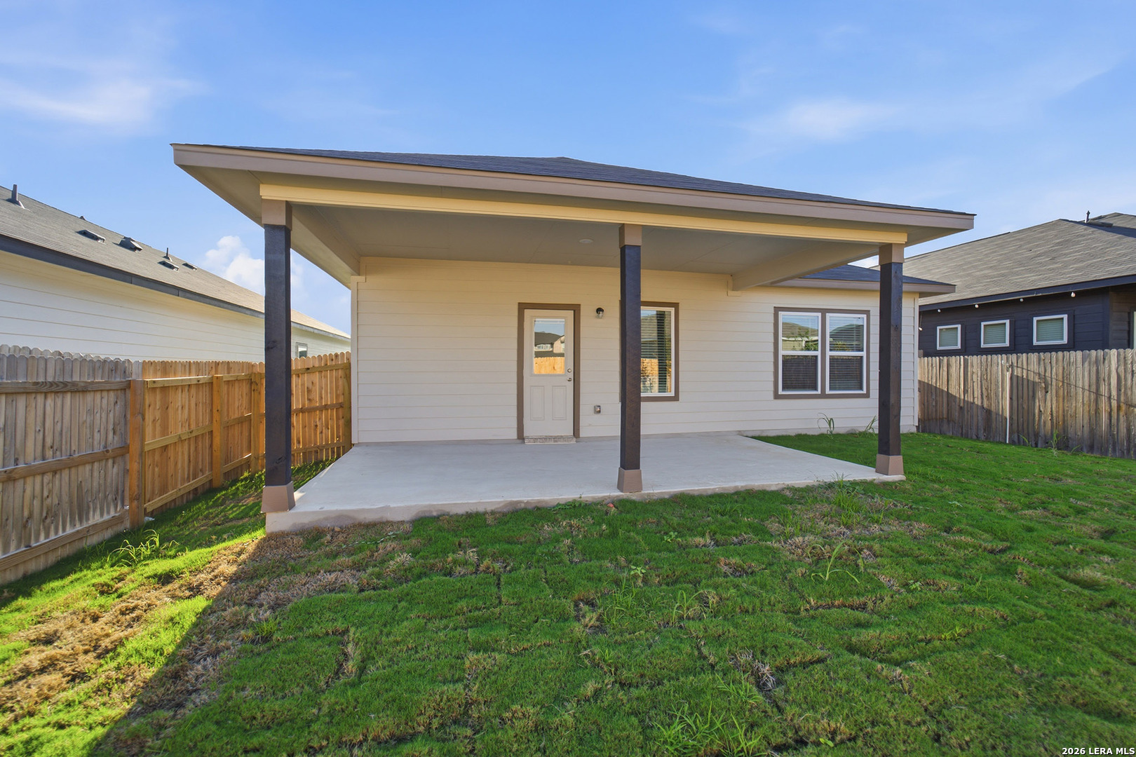 main property photo 32
