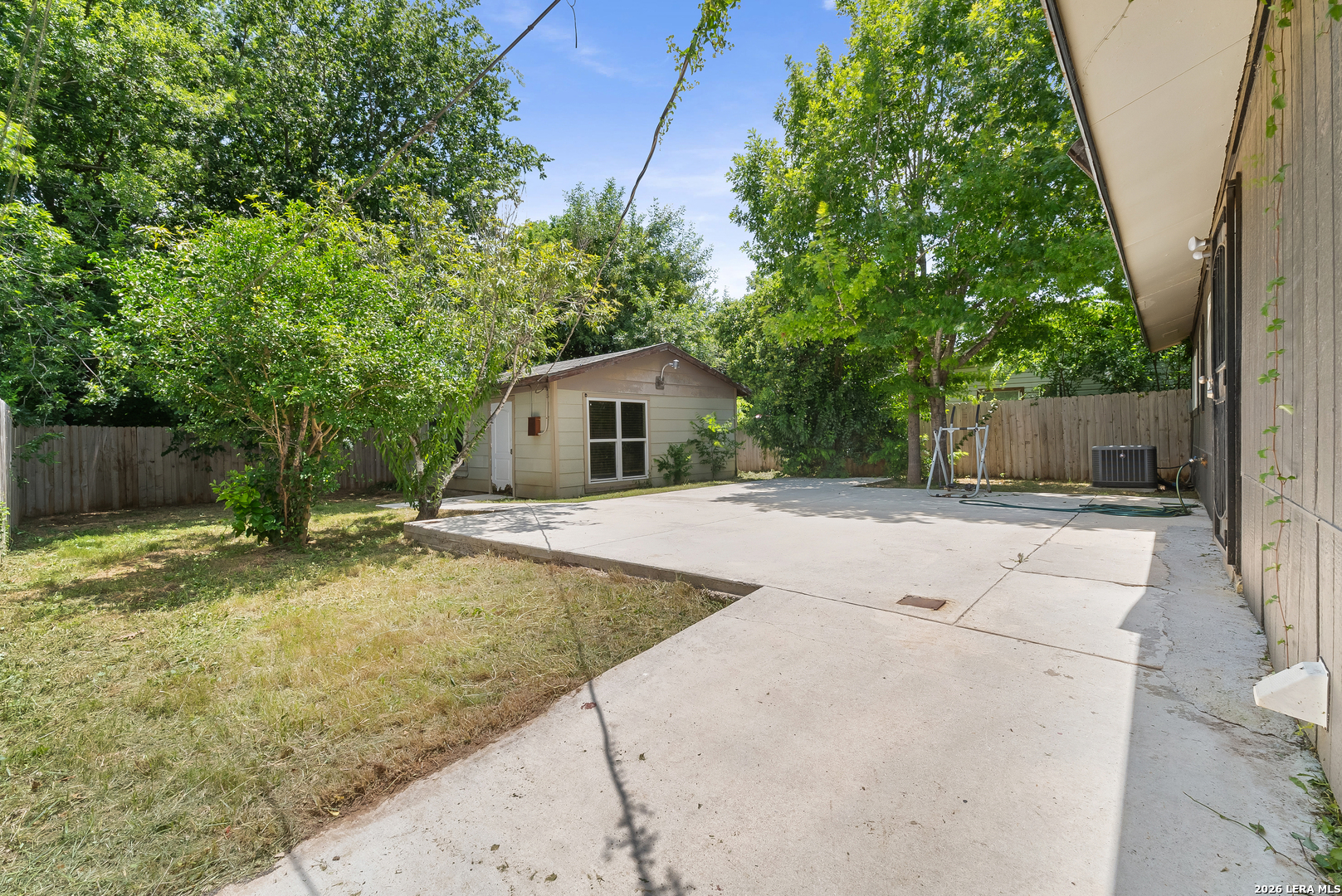 main property photo 31