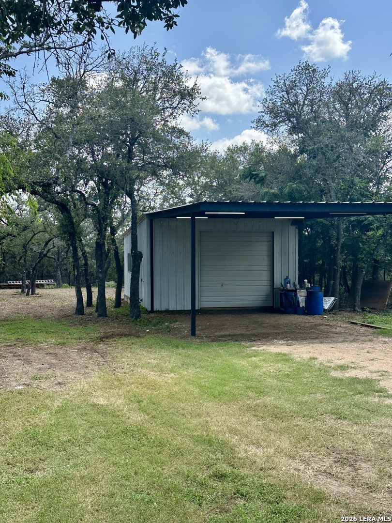 main property photo 32