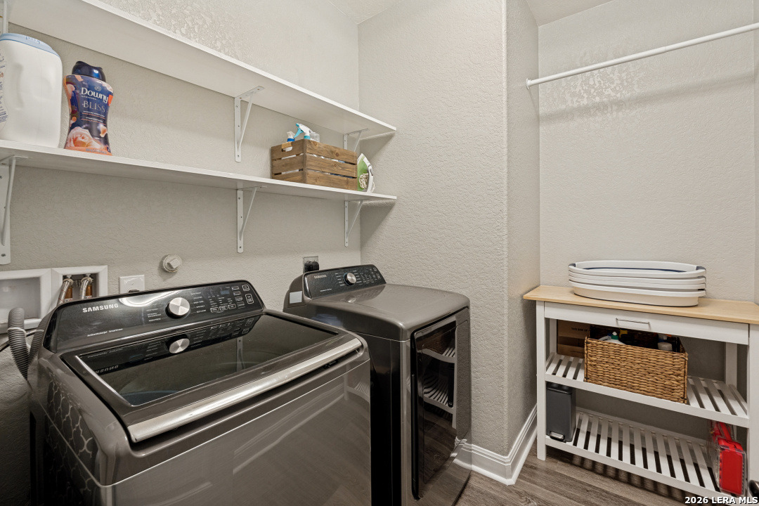 main property photo 16