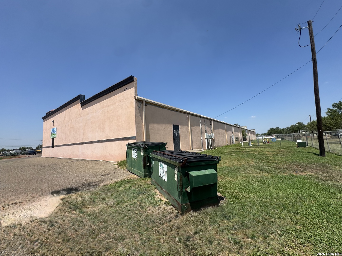 main property photo 13