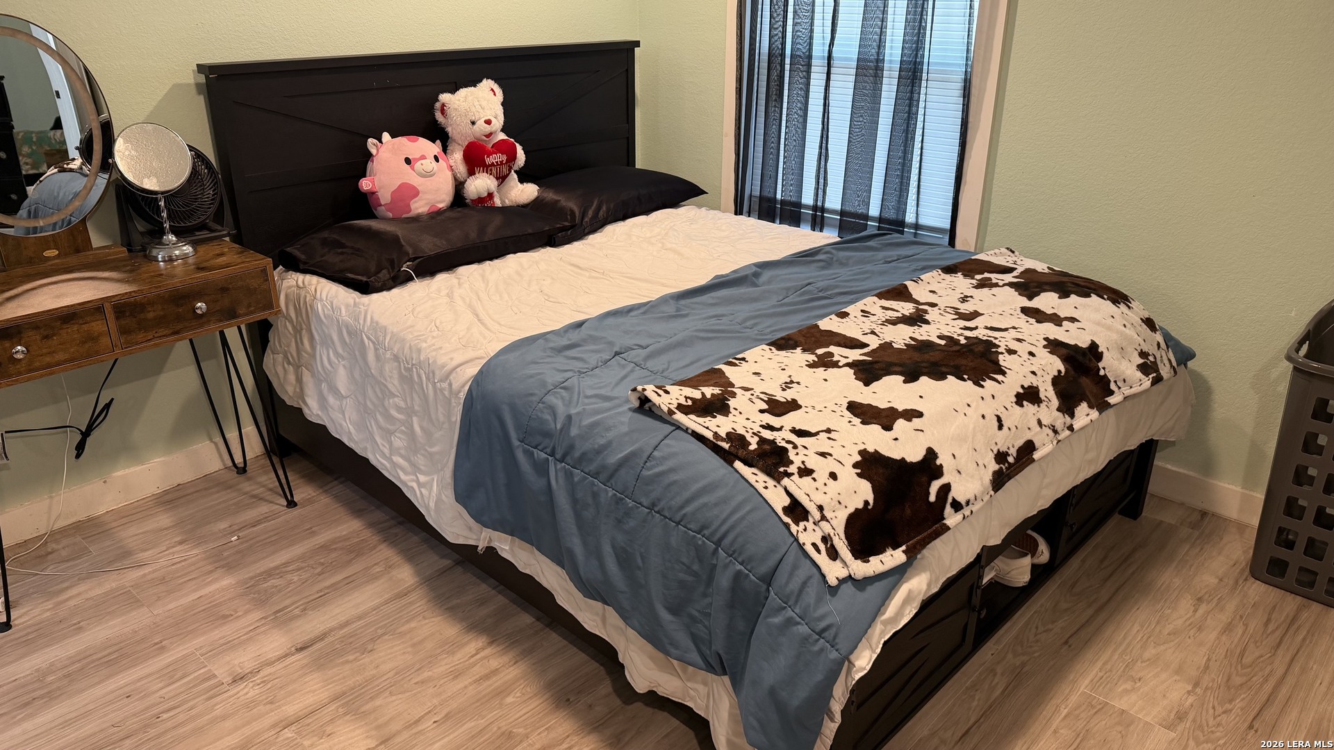 main property photo 10