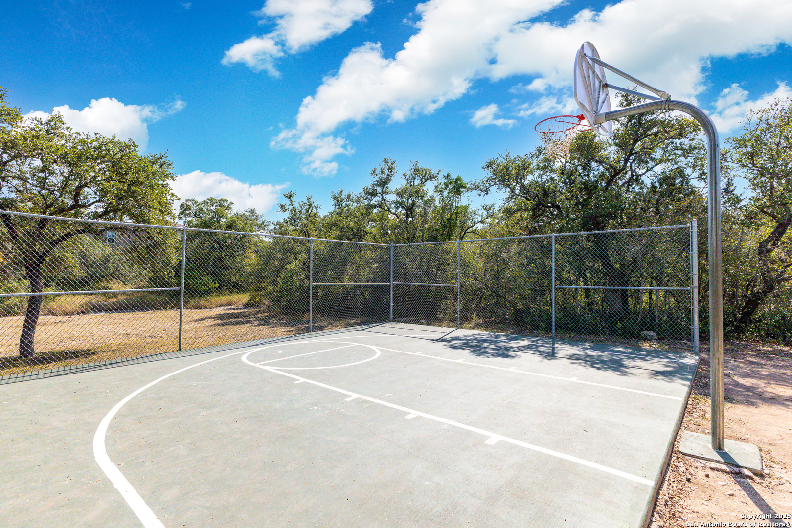 main property photo 25