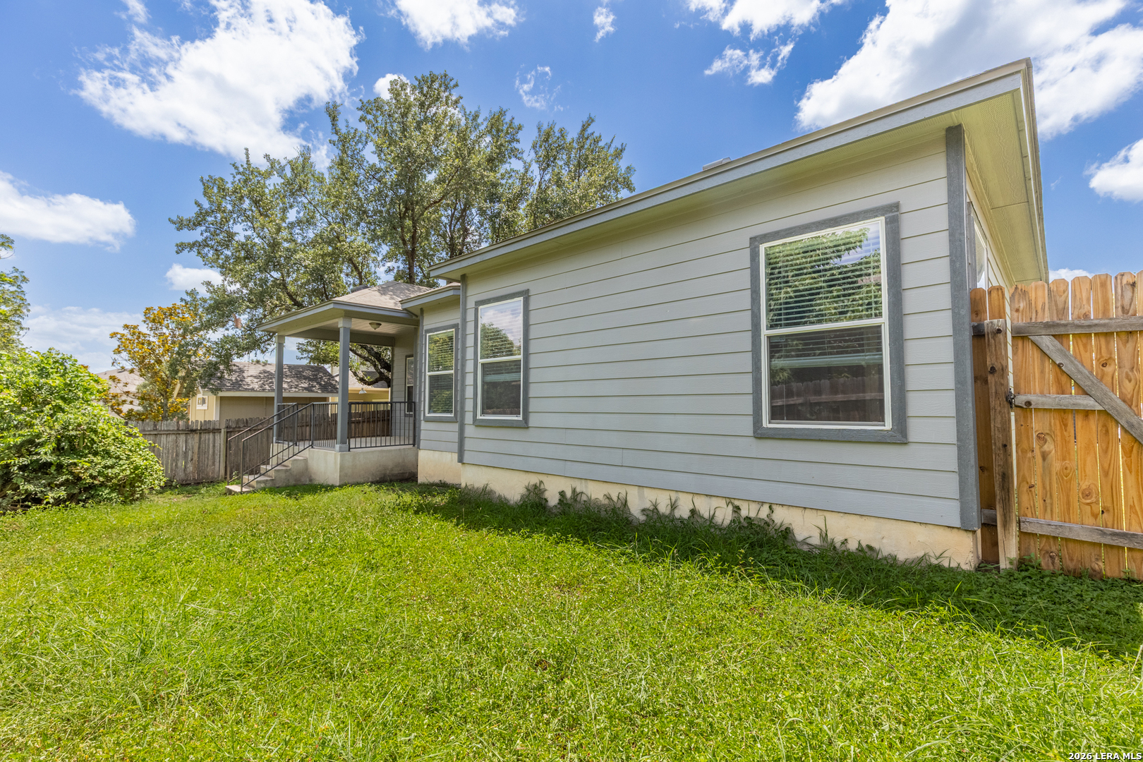 main property photo 31