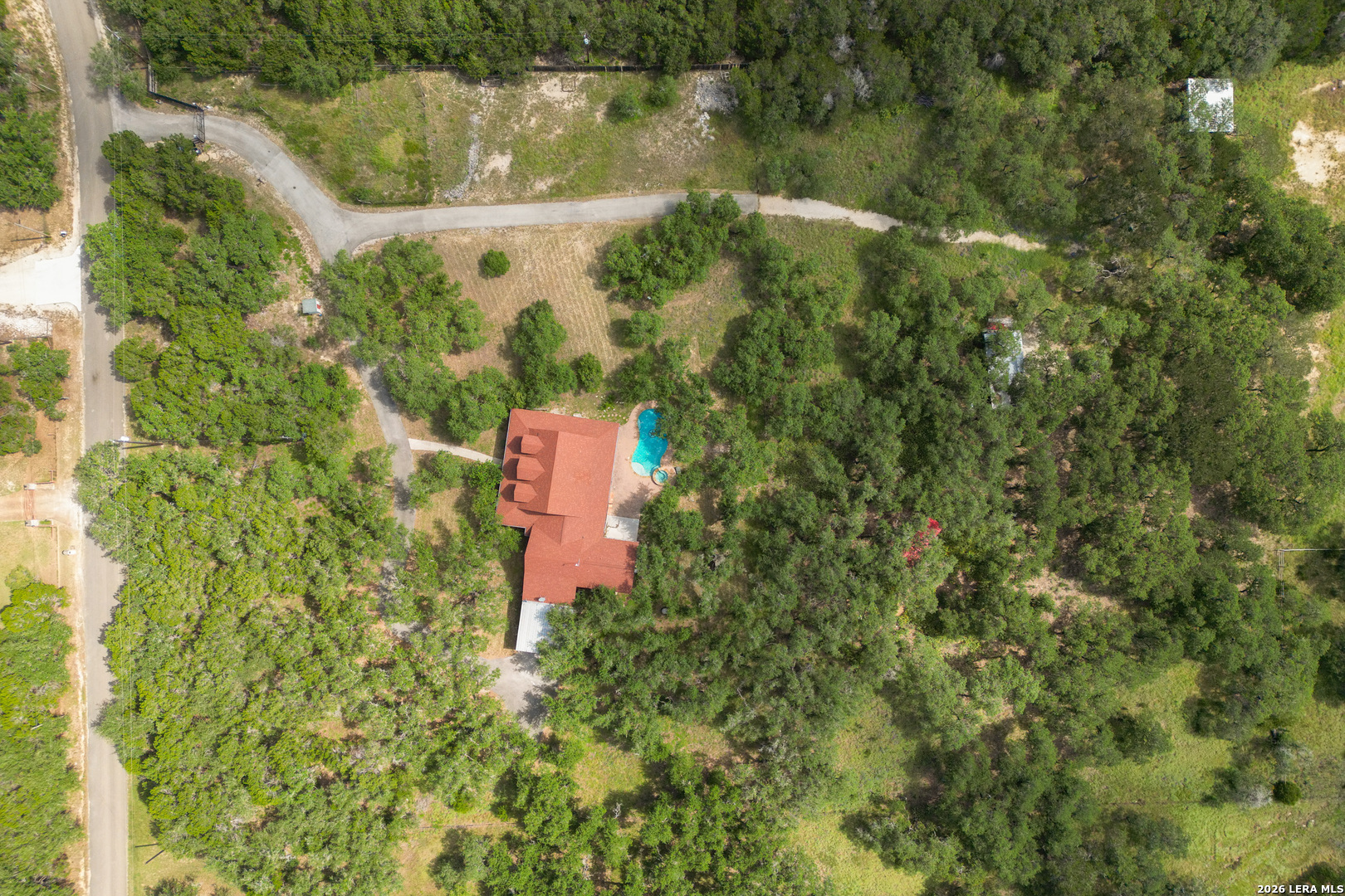 main property photo 37