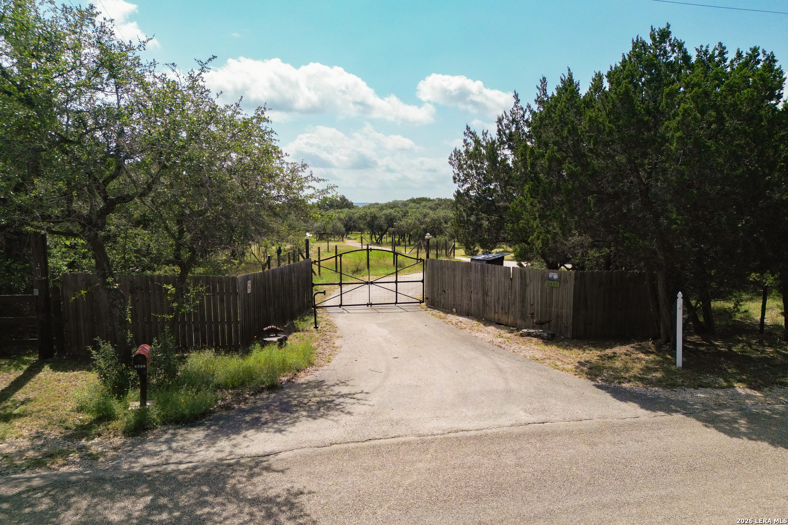 main property photo 36