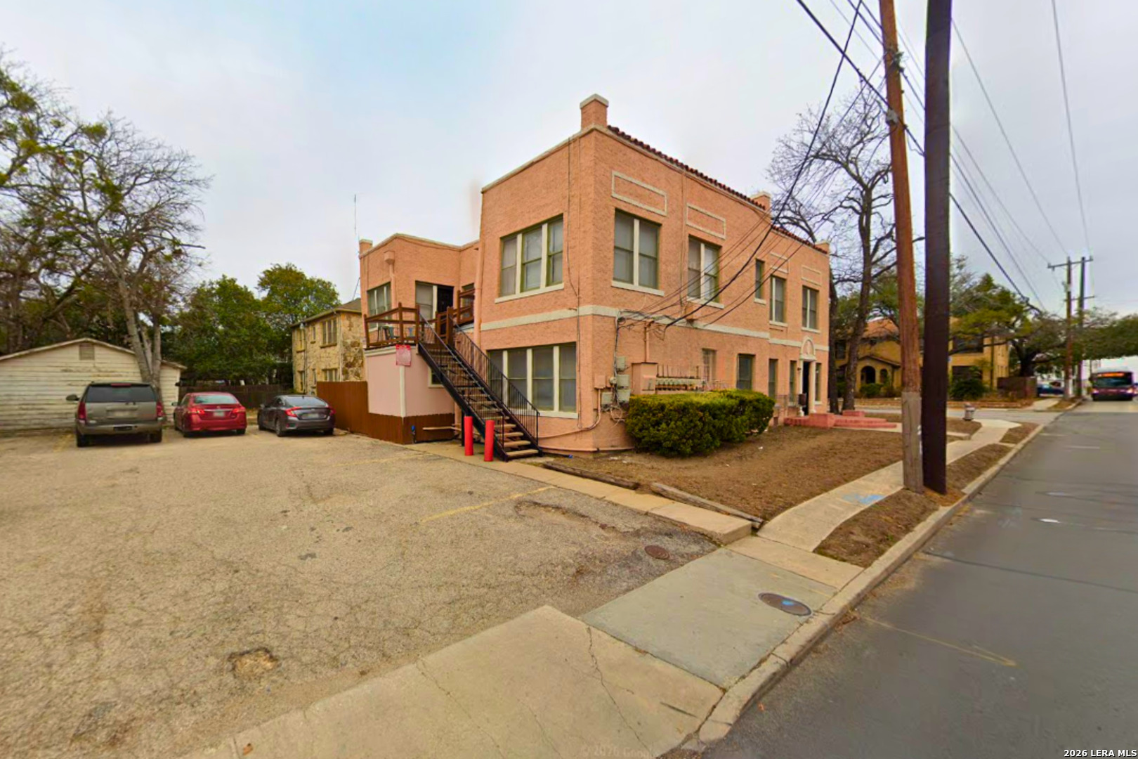 main property photo 2