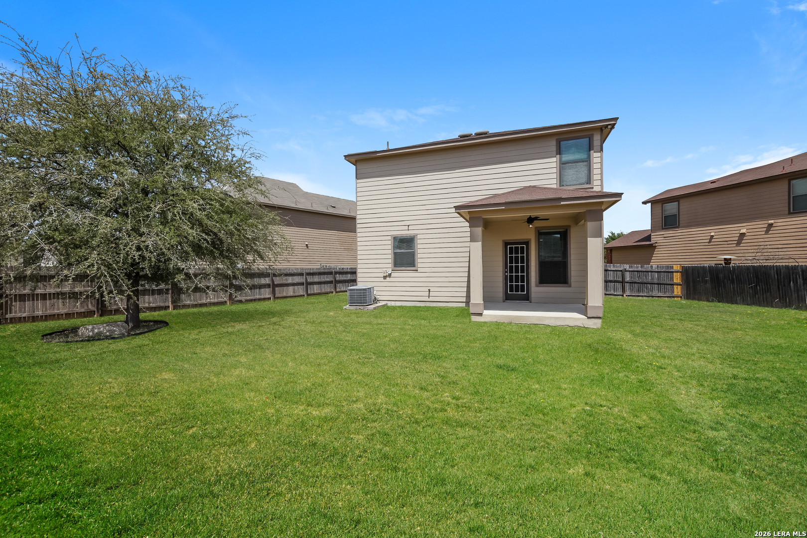 main property photo 14