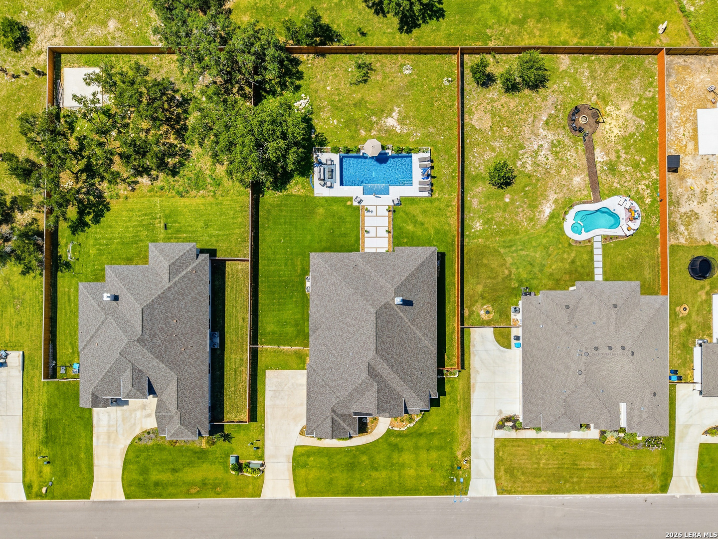 main property photo 49