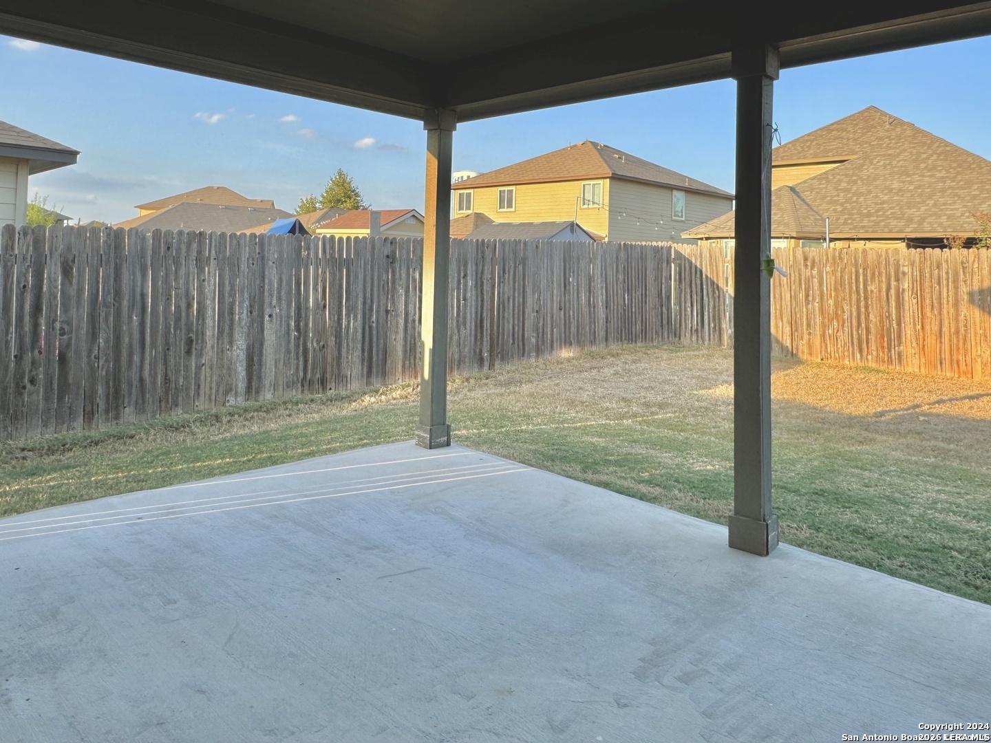 main property photo 16
