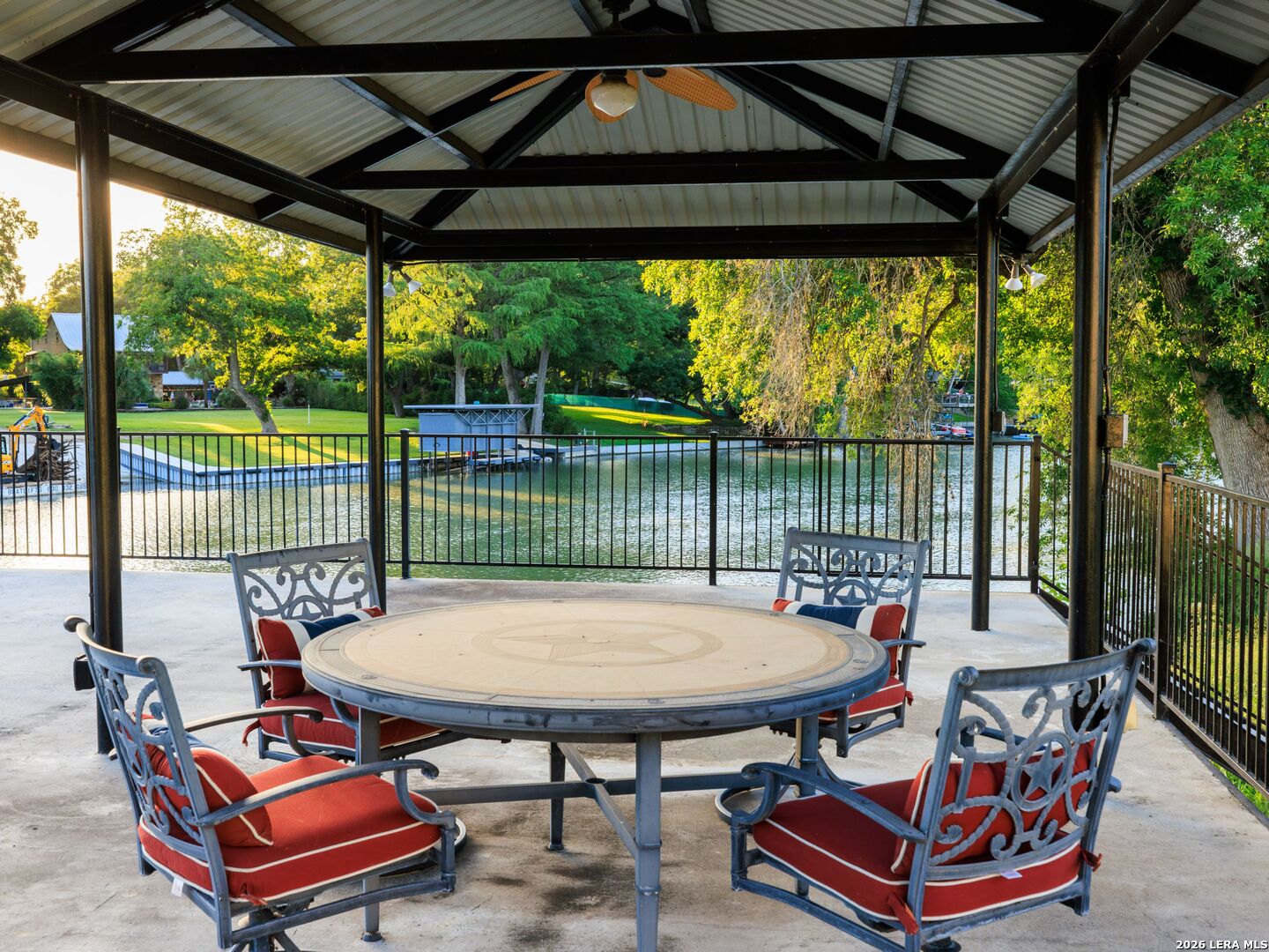 main property photo 34