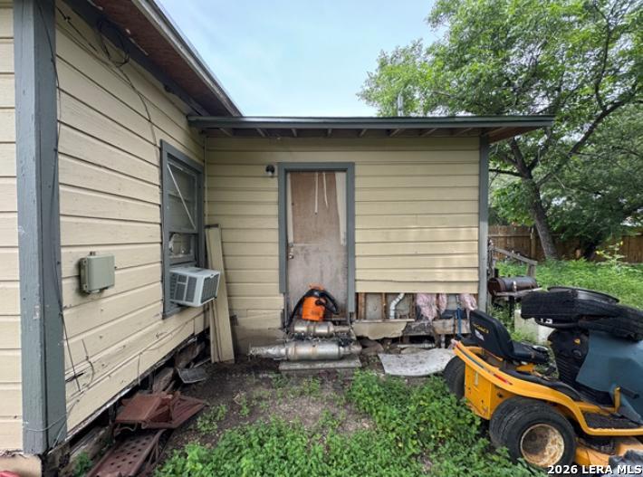 main property photo 10