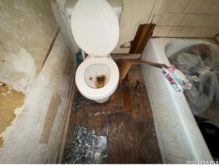 main property photo 13