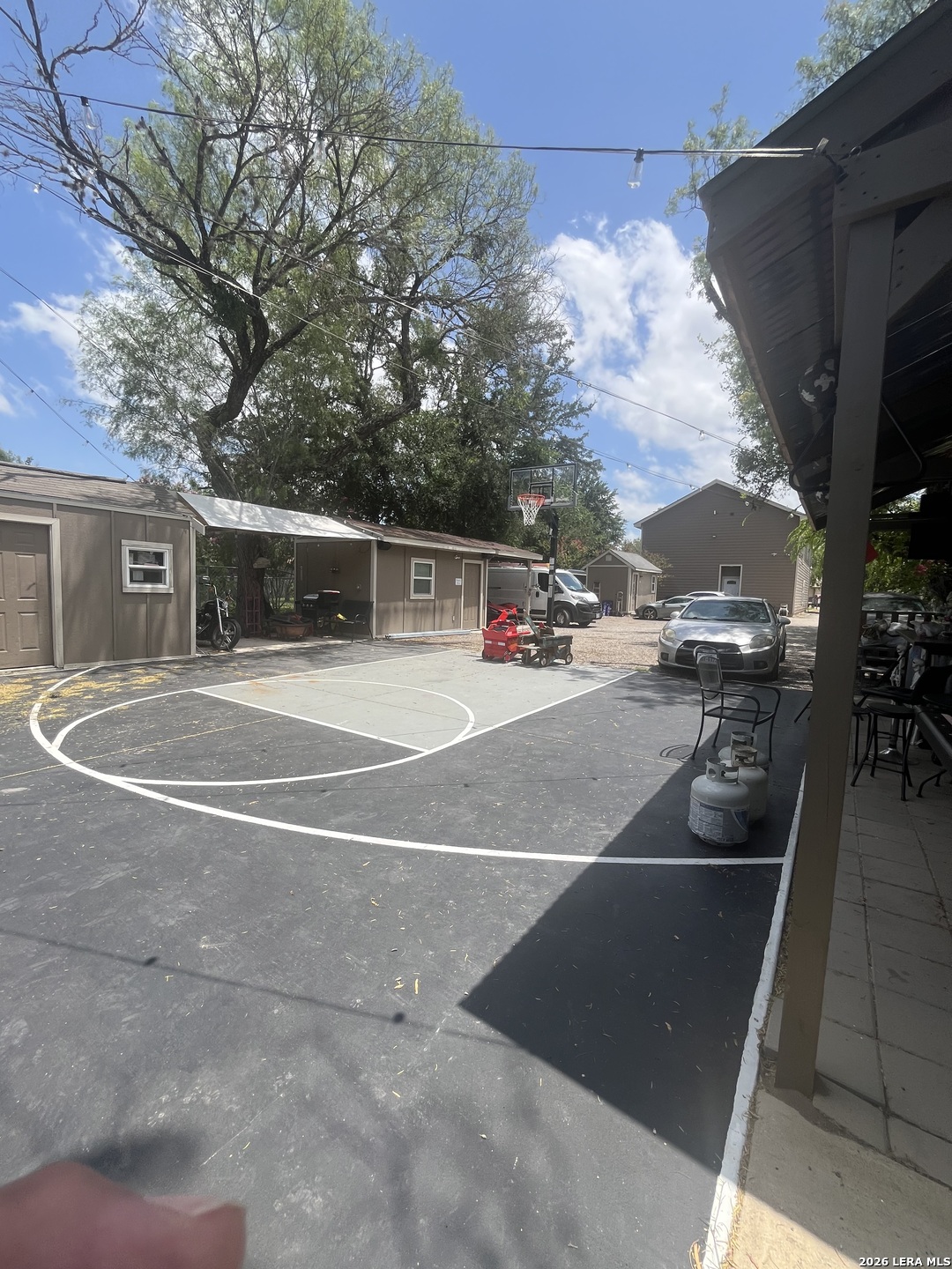 main property photo 34