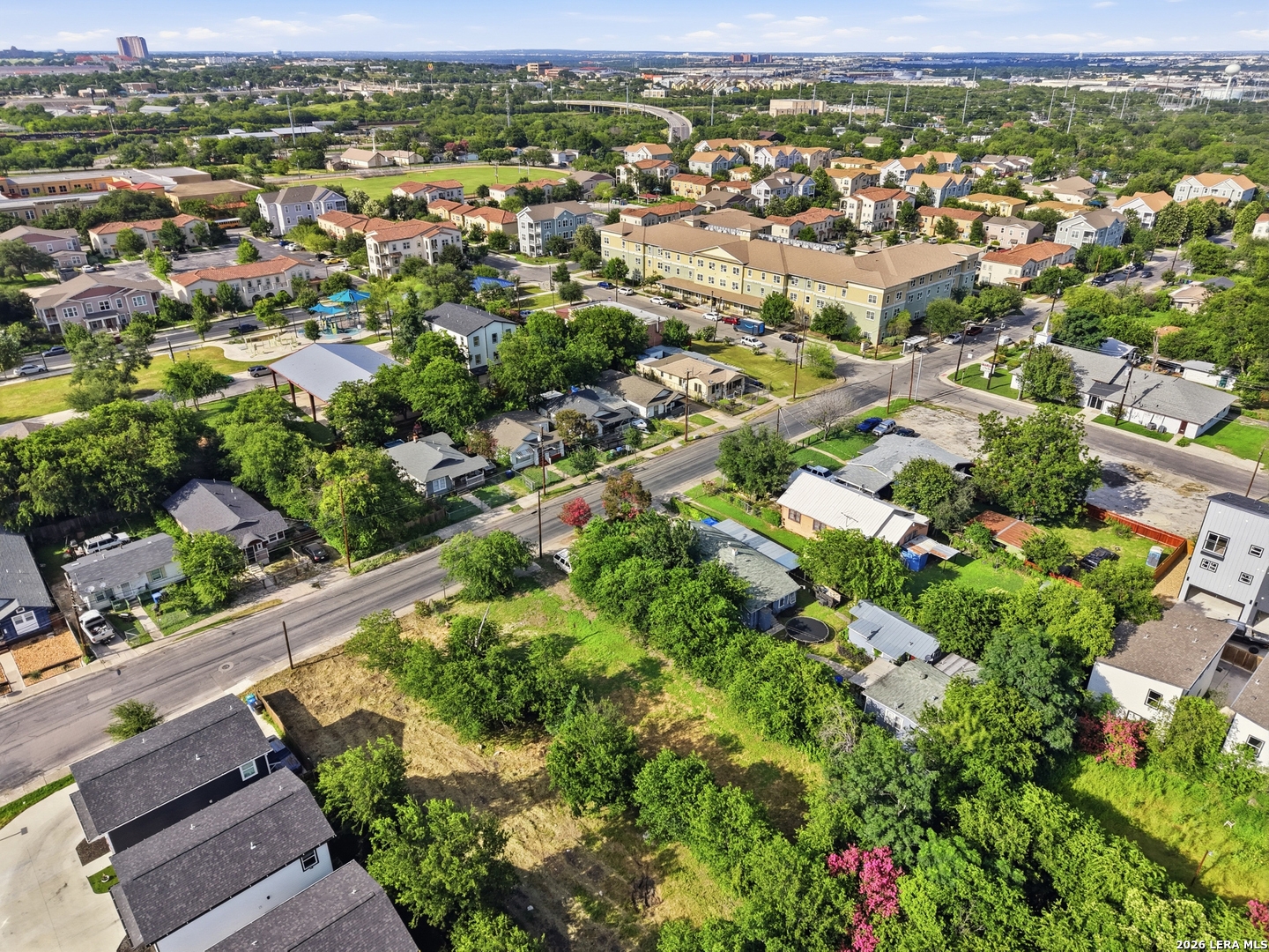 main property photo 4