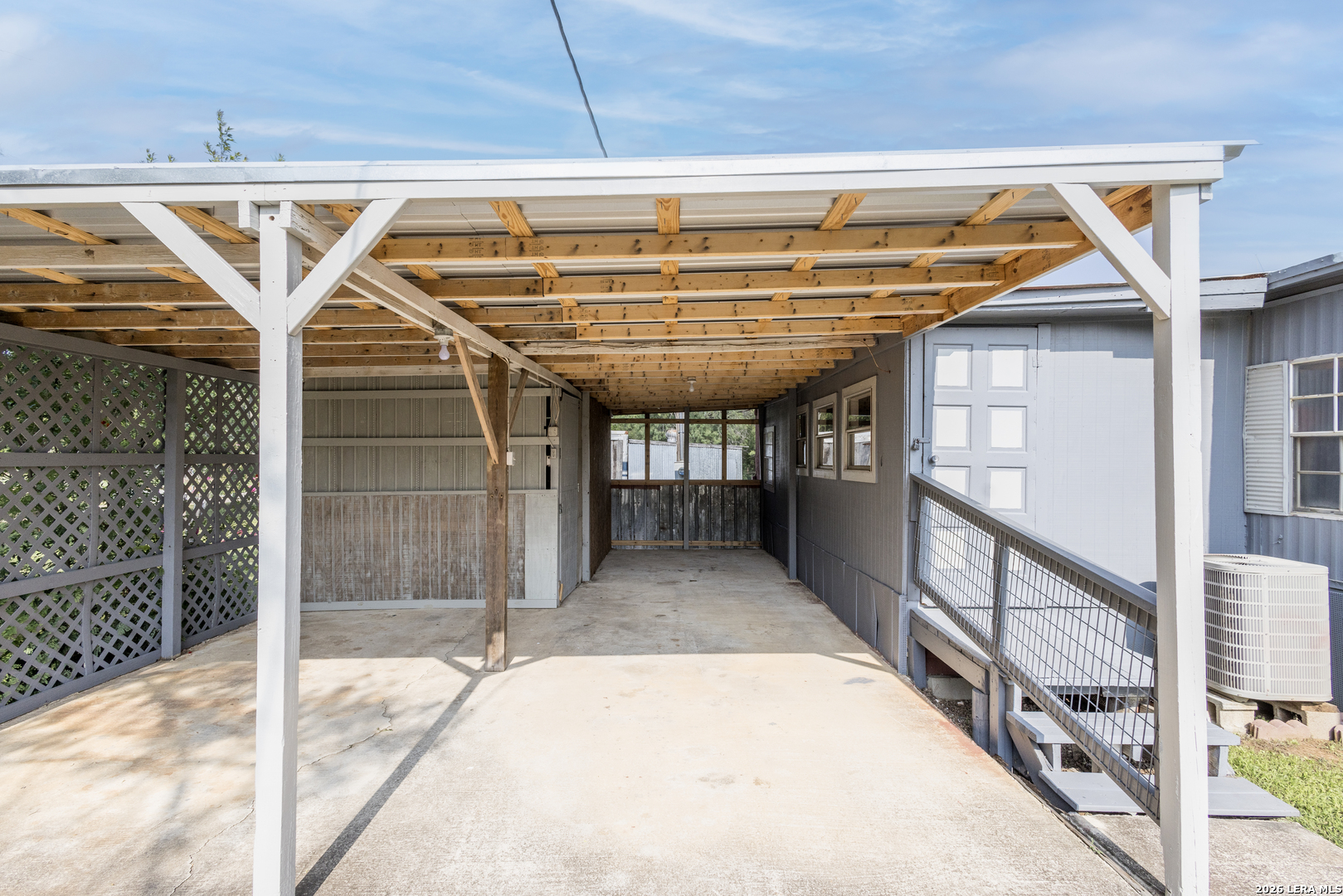 main property photo 29
