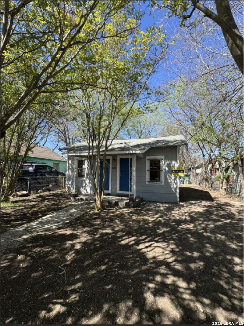 main property photo 2