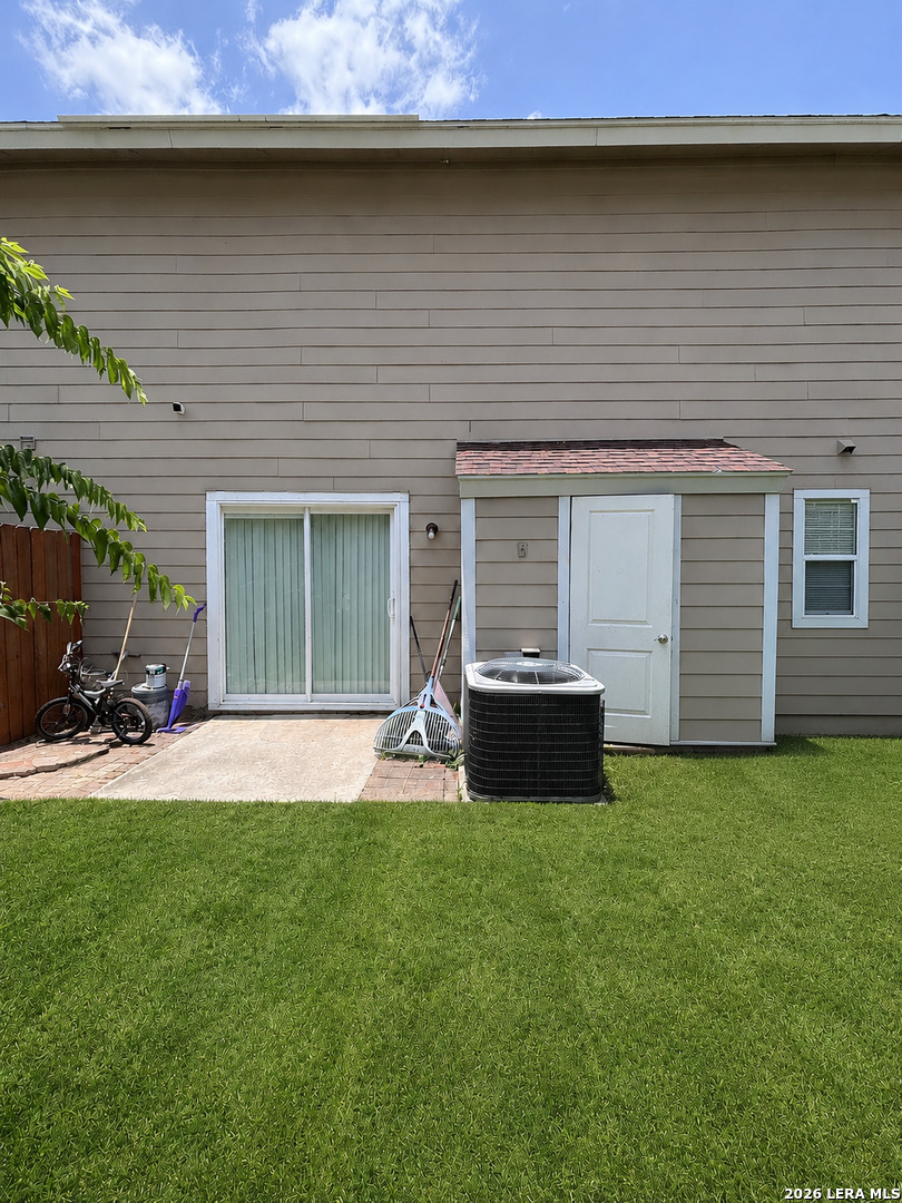 main property photo 16