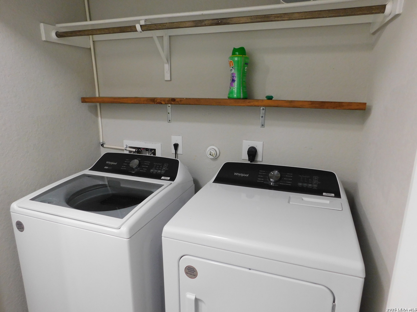 main property photo 13