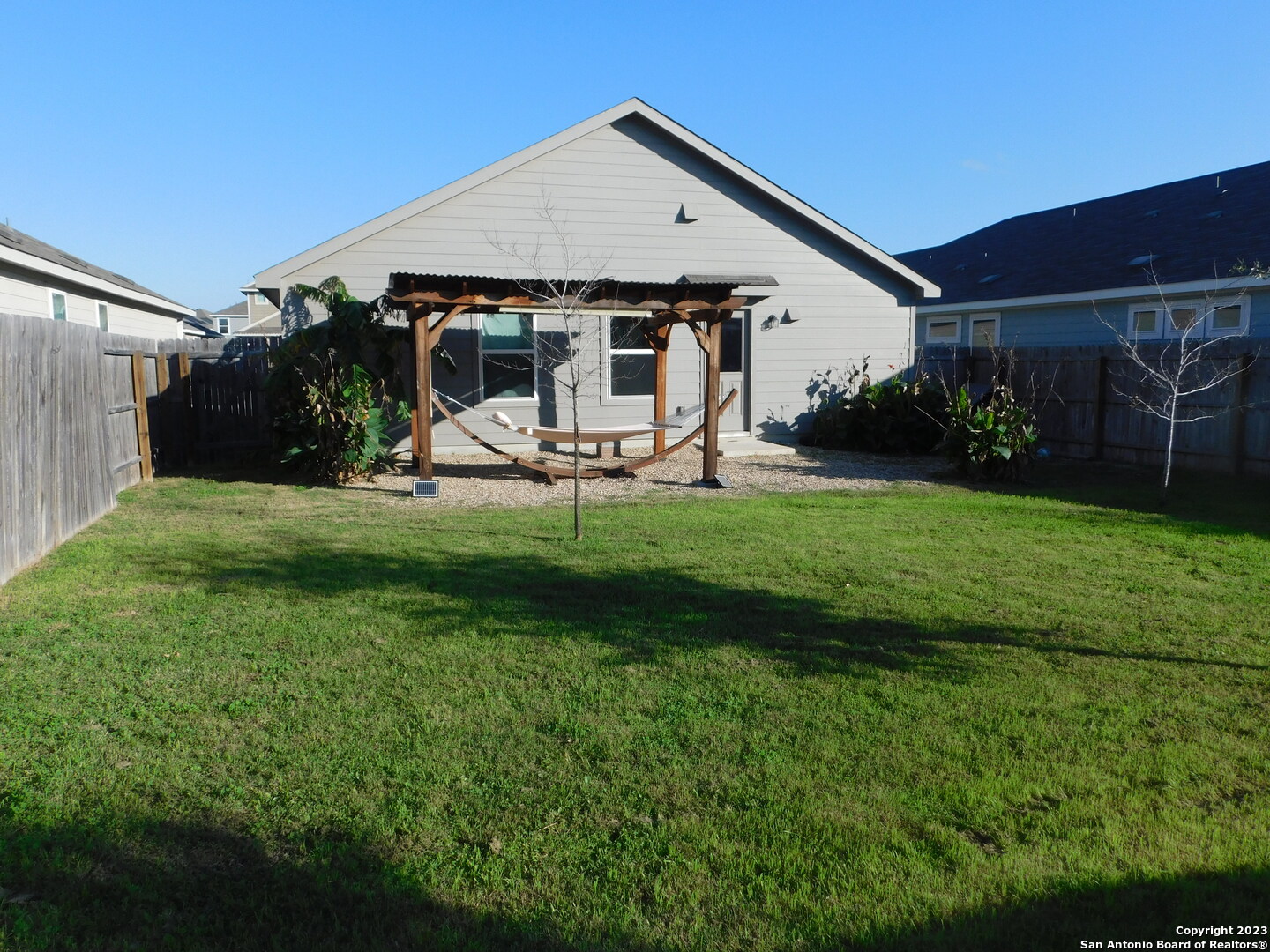 main property photo 15