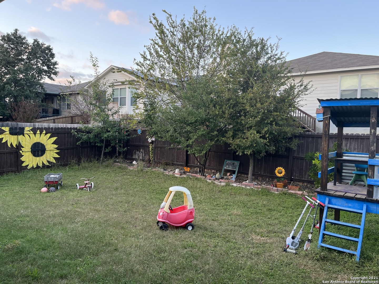 main property photo 25
