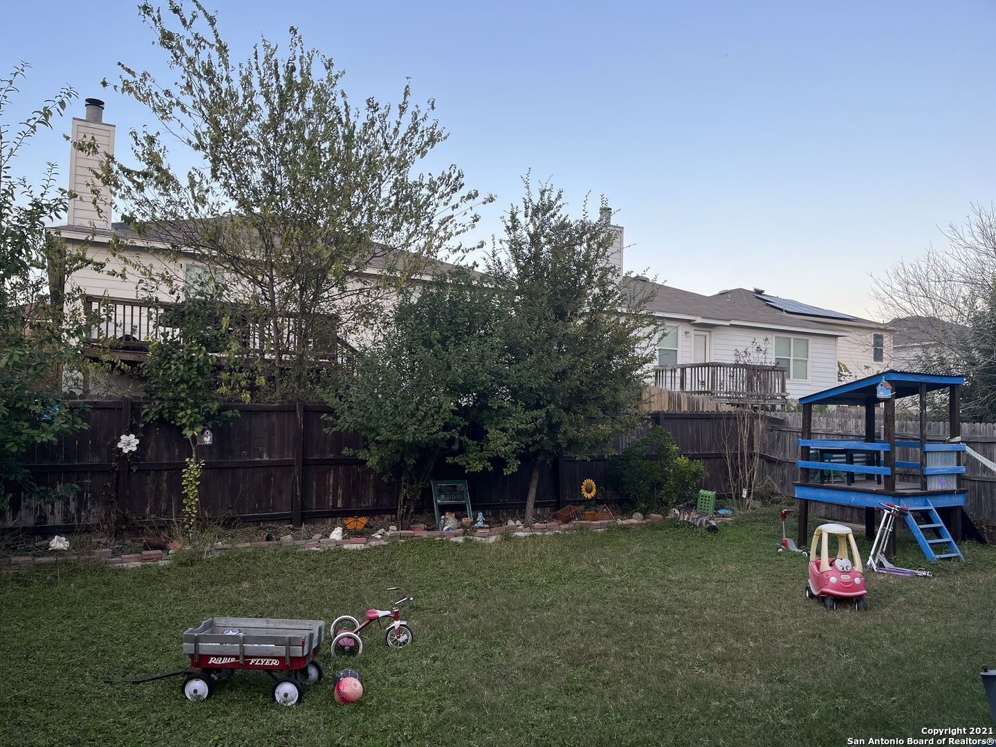 main property photo 27