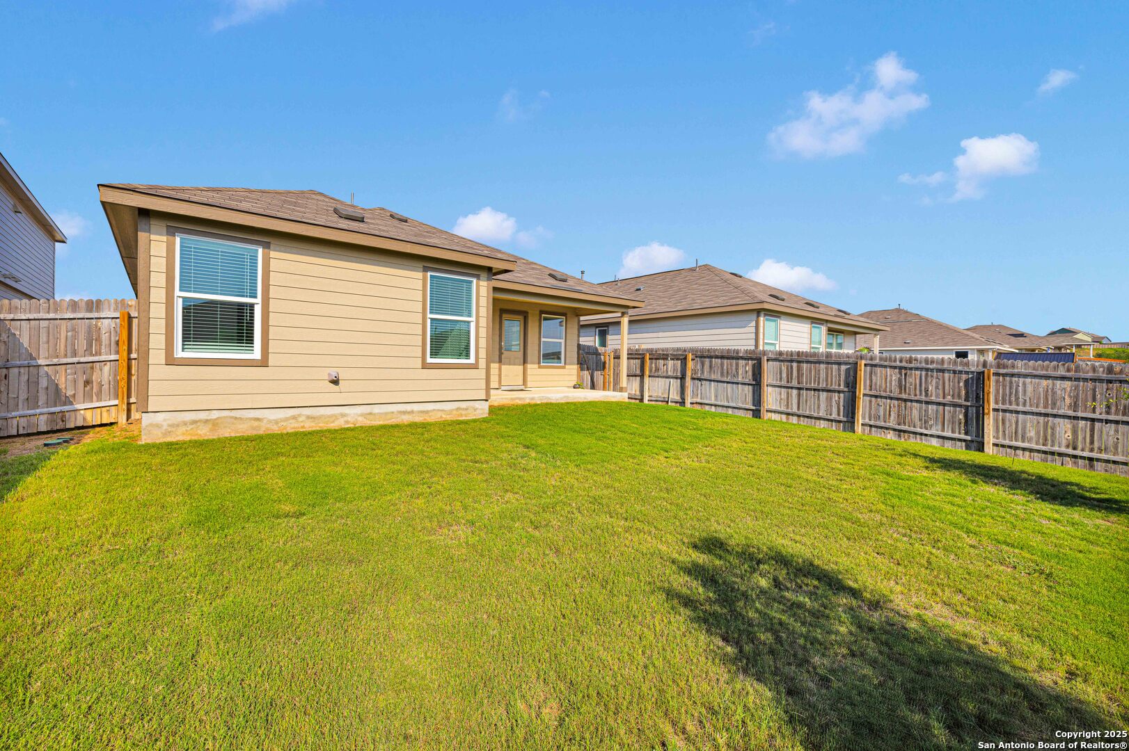 main property photo 19