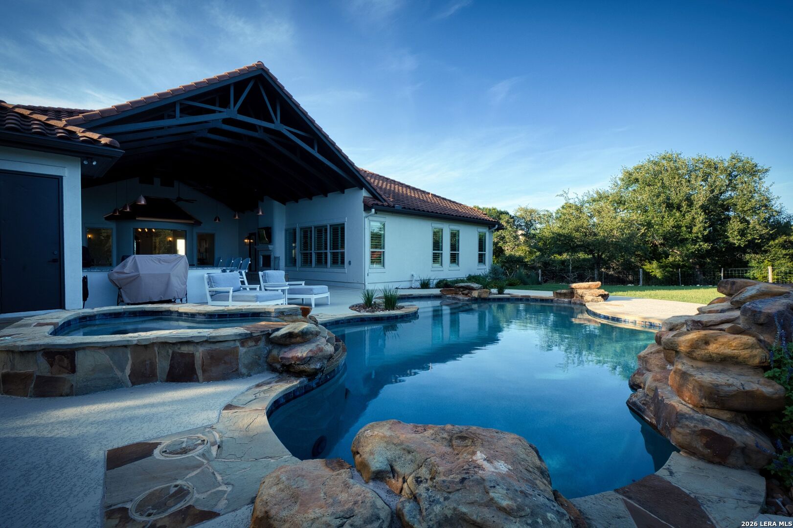 main property photo 51