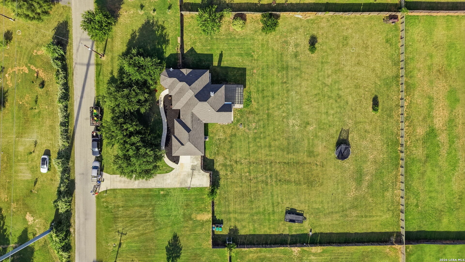 main property photo 43