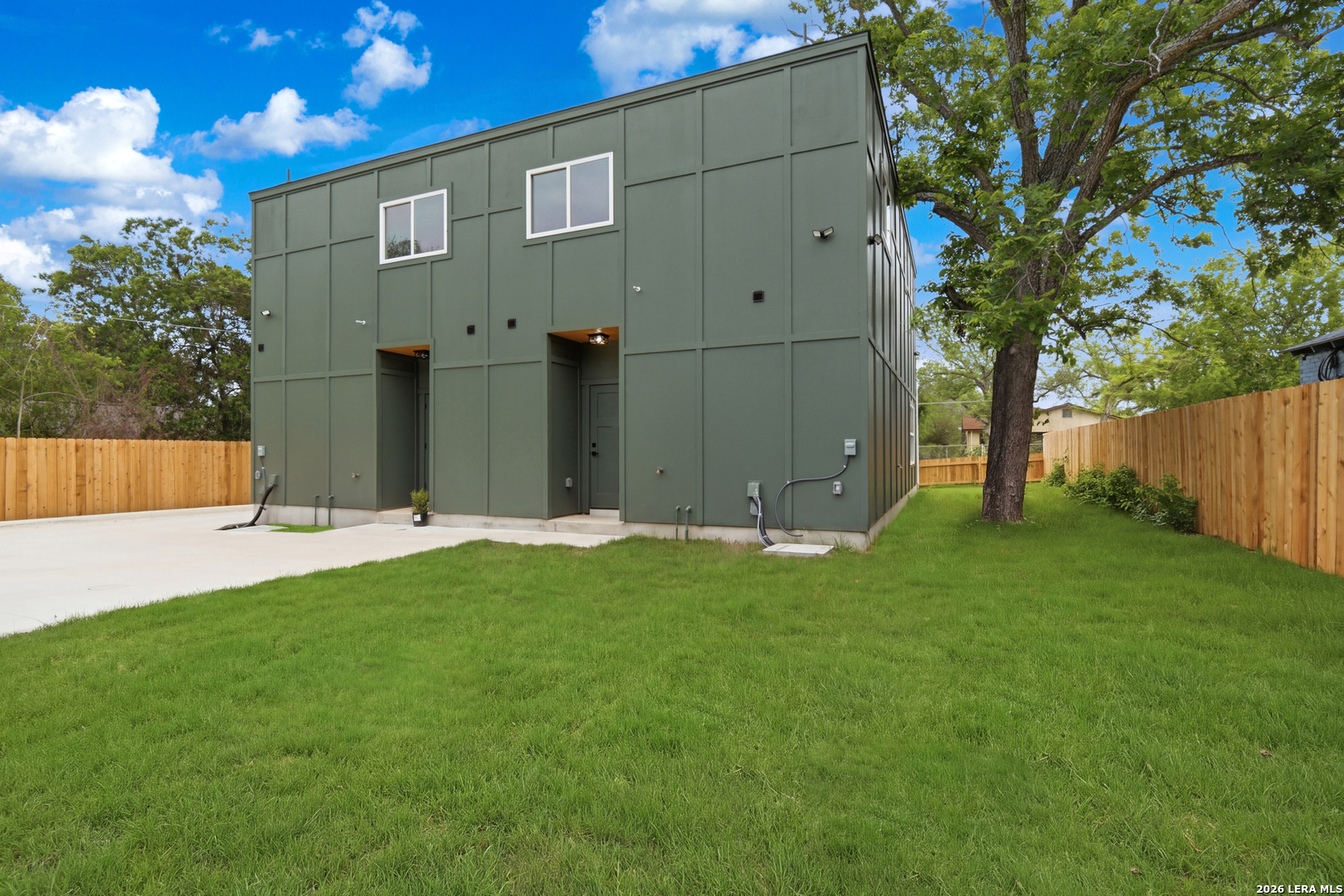 main property photo 22