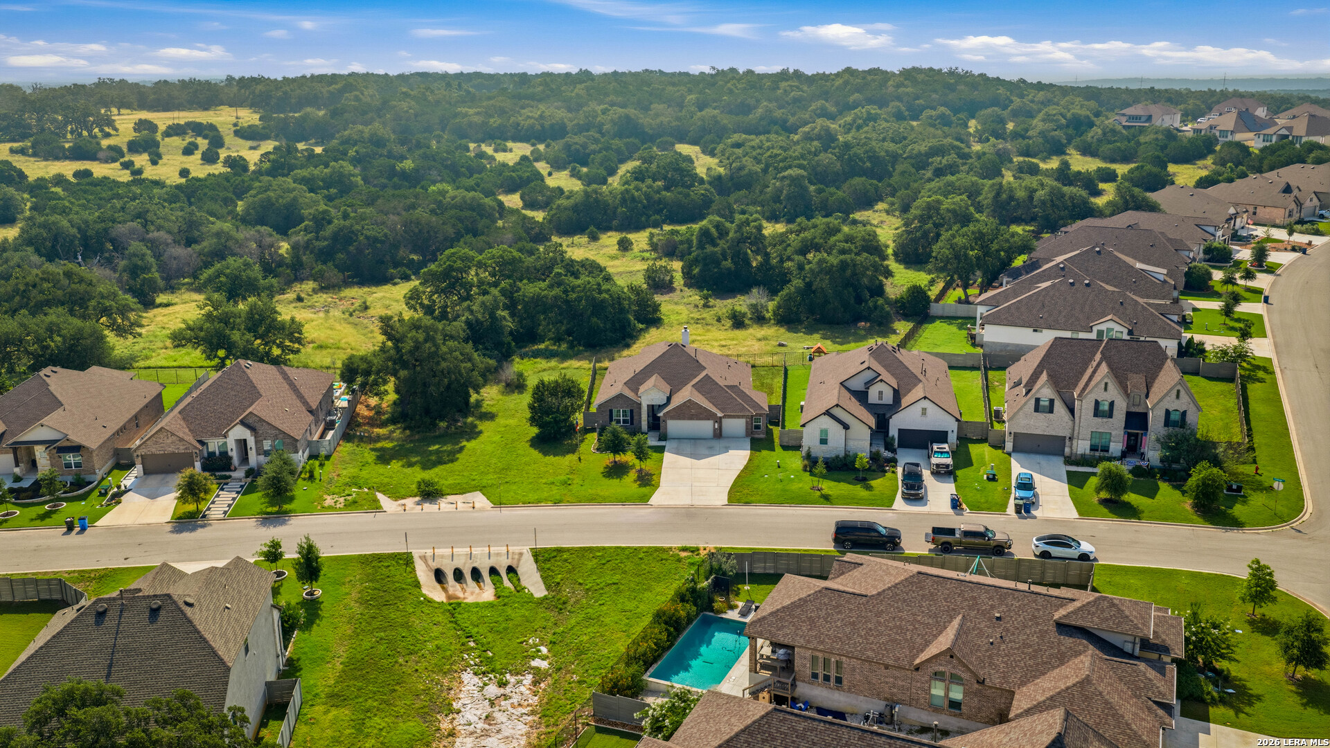 main property photo 26