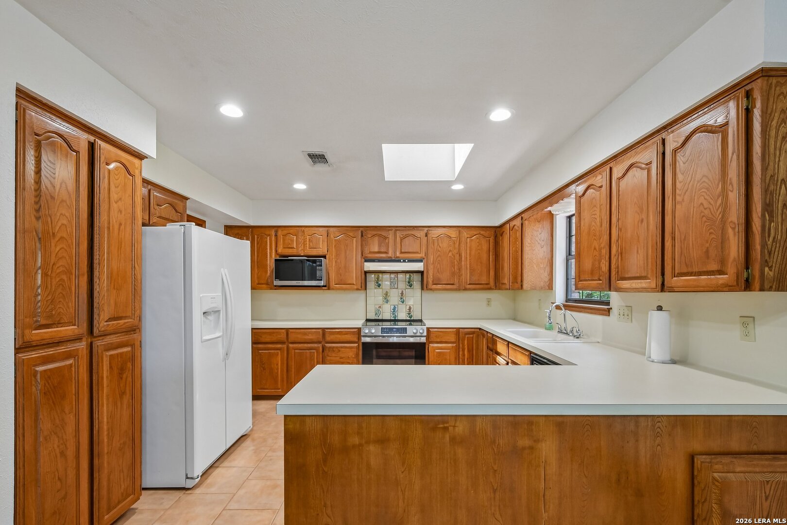 main property photo 11