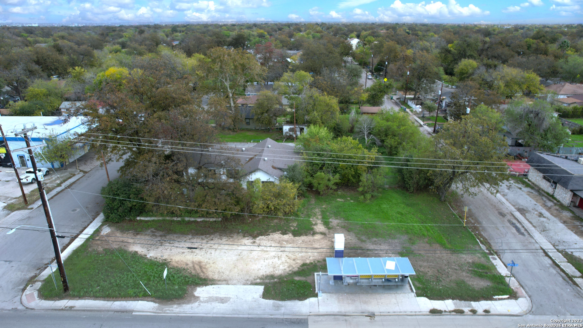 main property photo 4