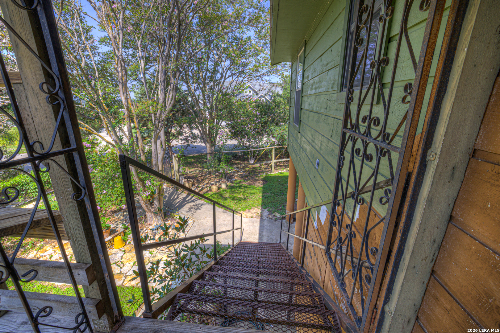 main property photo 34
