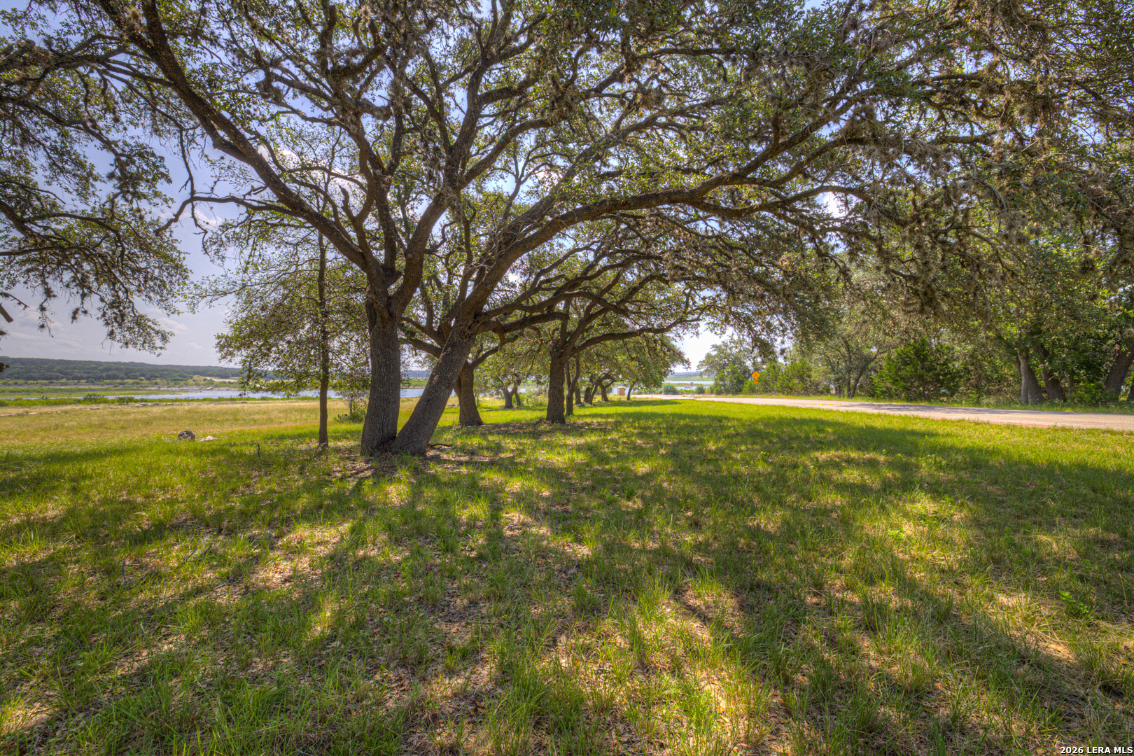 main property photo 40
