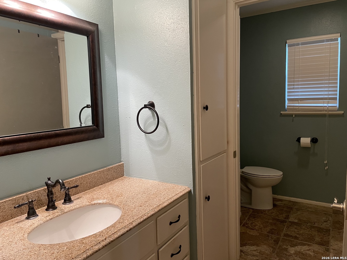 property viewer photo 19