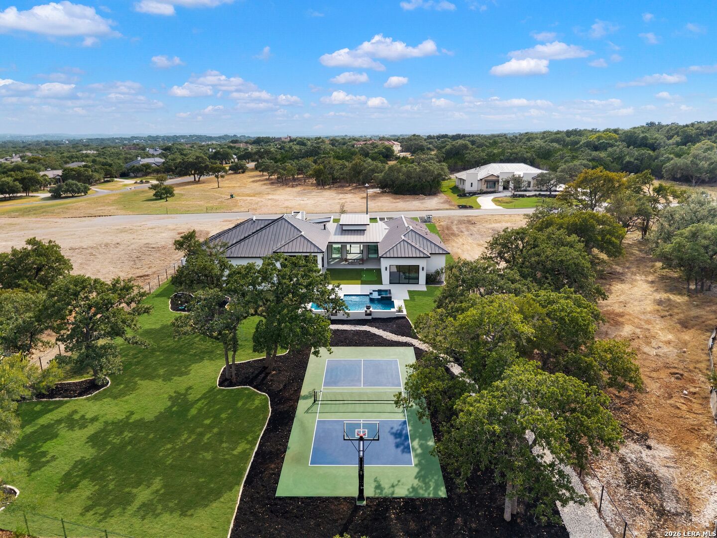 main property photo 80