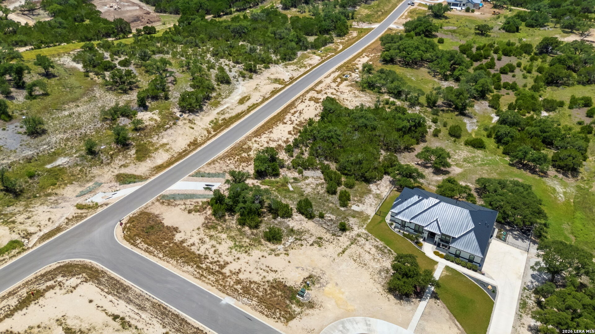 main property photo 15