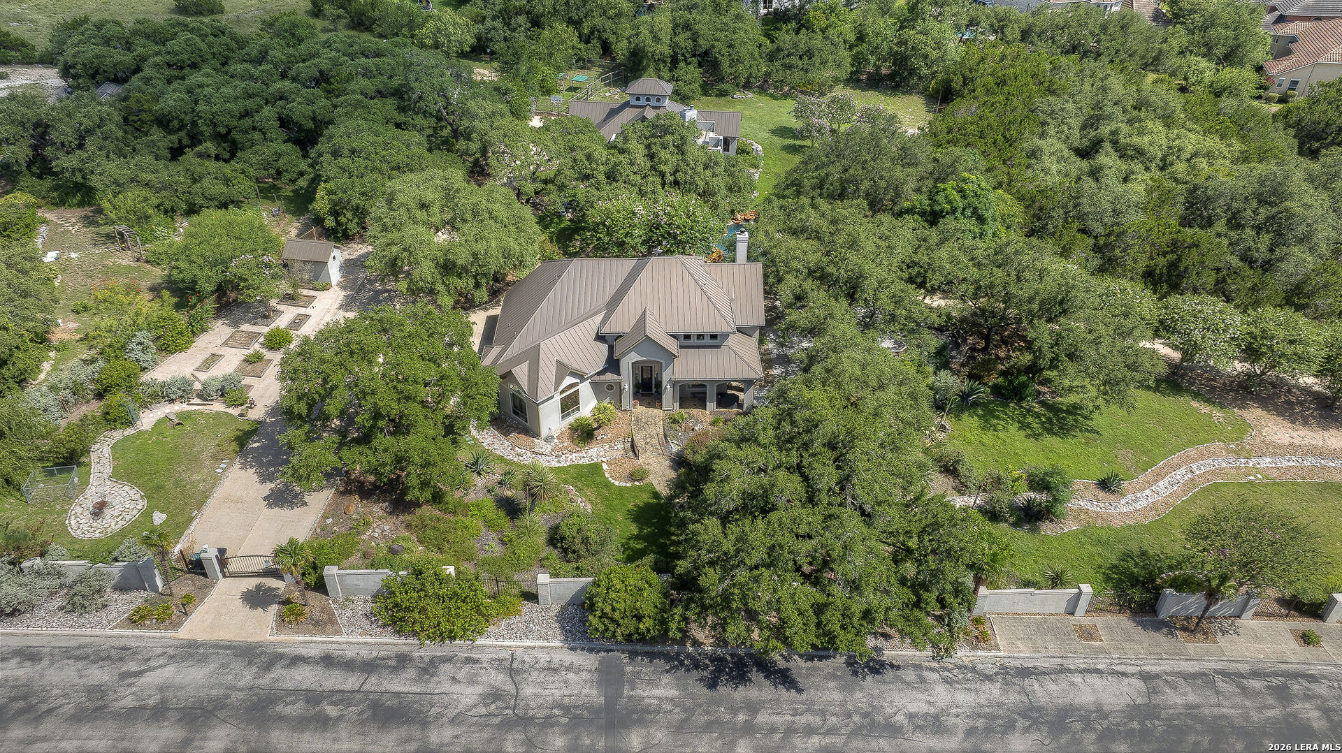 main property photo 76