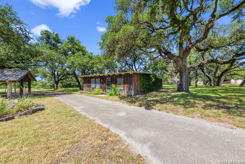 main property photo 27